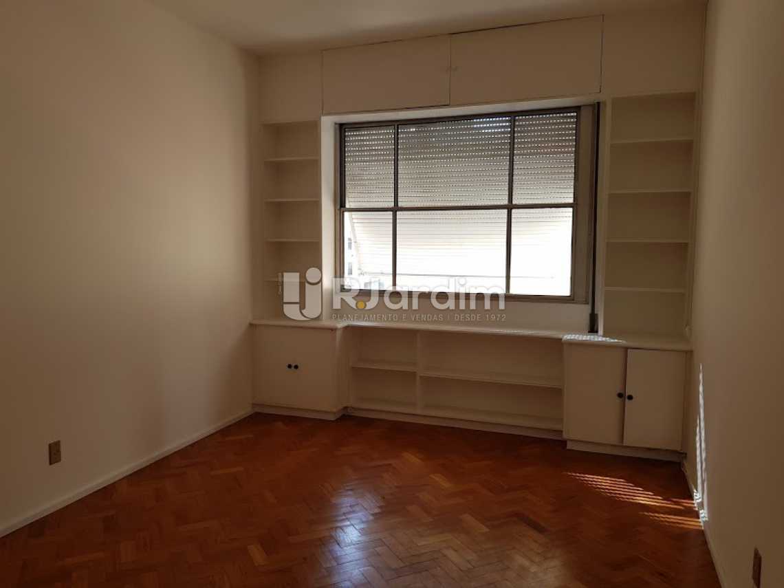 Conheça Quarto 2 do imóvel - Compra Venda Avaliação Imóveis Apartamento Copacabana 4 Quartos - LAAP40638 - 14 Quarto 2 - Compra Venda Avaliação Imóveis Apartamento Copacabana 4 Quartos - LAAP40638 - 14