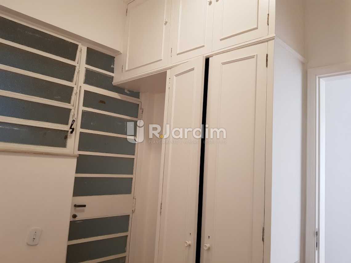 Conheça Quarto 3 do imóvel - Compra Venda Avaliação Imóveis Apartamento Copacabana 4 Quartos - LAAP40638 - 17 Quarto 3 - Compra Venda Avaliação Imóveis Apartamento Copacabana 4 Quartos - LAAP40638 - 17