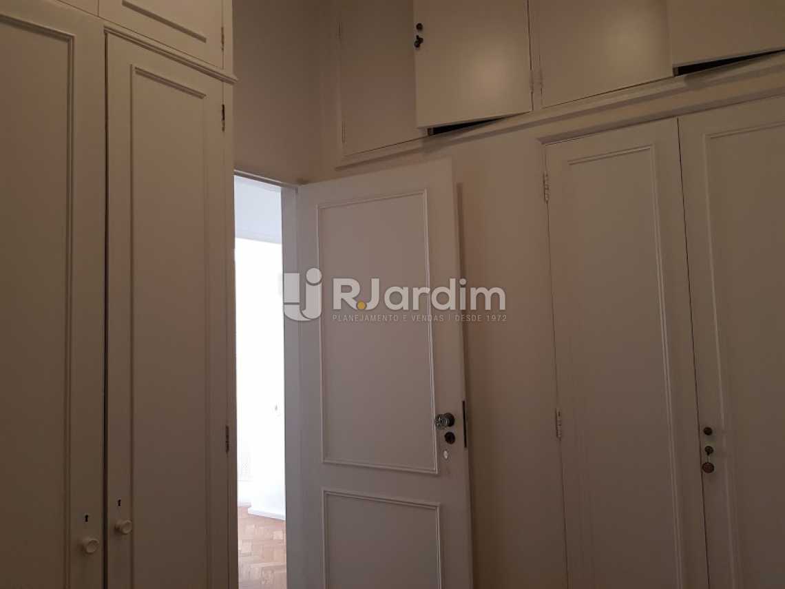 Conheça Quarto 3 do imóvel - Compra Venda Avaliação Imóveis Apartamento Copacabana 4 Quartos - LAAP40638 - 16 Quarto 3 - Compra Venda Avaliação Imóveis Apartamento Copacabana 4 Quartos - LAAP40638 - 16