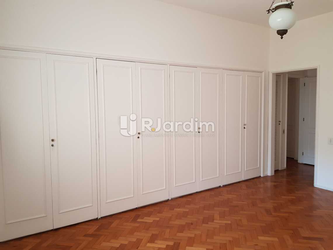 Conheça Quarto suíte 1 do imóvel - Compra Venda Avaliação Imóveis Apartamento Copacabana 4 Quartos - LAAP40638 - 20 Quarto suíte 1 - Compra Venda Avaliação Imóveis Apartamento Copacabana 4 Quartos - LAAP40638 - 20
