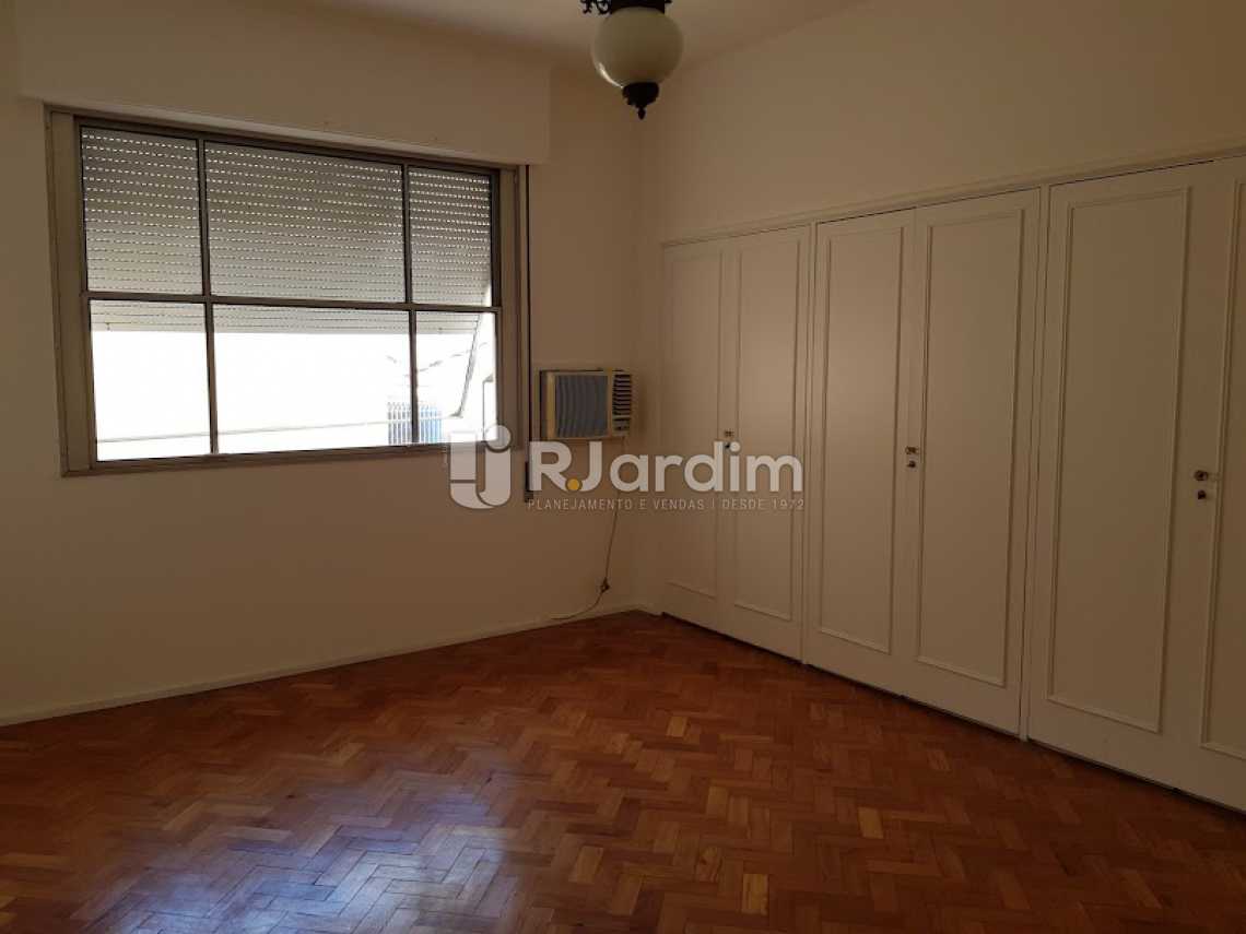 Conheça Quarto suíte 1 do imóvel - Compra Venda Avaliação Imóveis Apartamento Copacabana 4 Quartos - LAAP40638 - 21 Quarto suíte 1 - Compra Venda Avaliação Imóveis Apartamento Copacabana 4 Quartos - LAAP40638 - 21