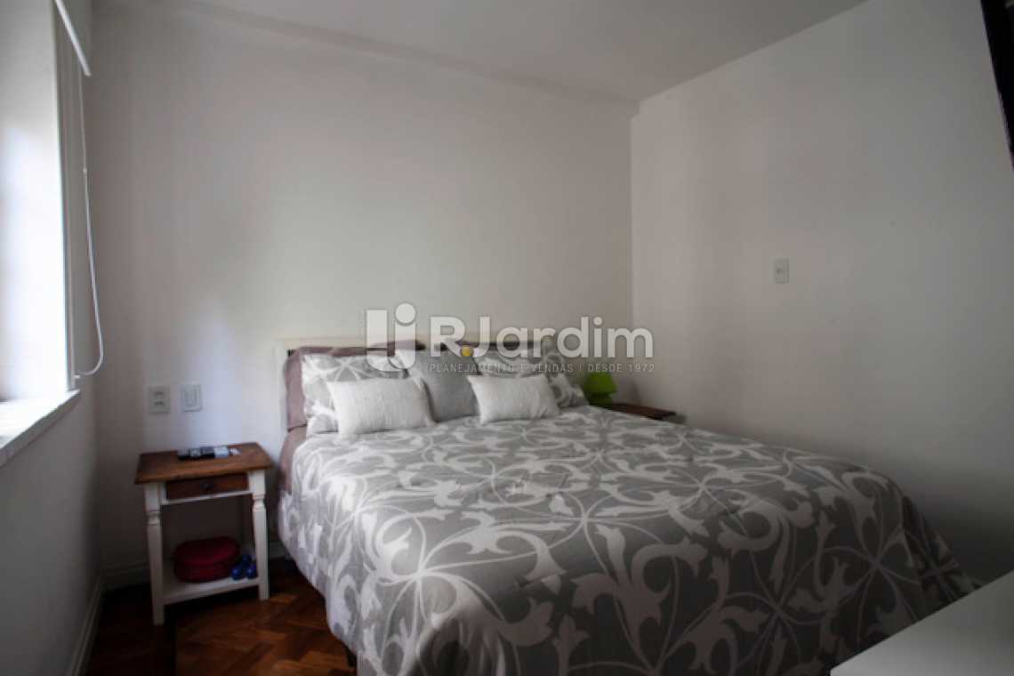 Conheça Suite do casal do imóvel - Compra Venda Avaliação Imóveis Apartamento Copacabana 3 Quartos - LAAP31629 - 8 Suite do casal - Compra Venda Avaliação Imóveis Apartamento Copacabana 3 Quartos - LAAP31629 - 8