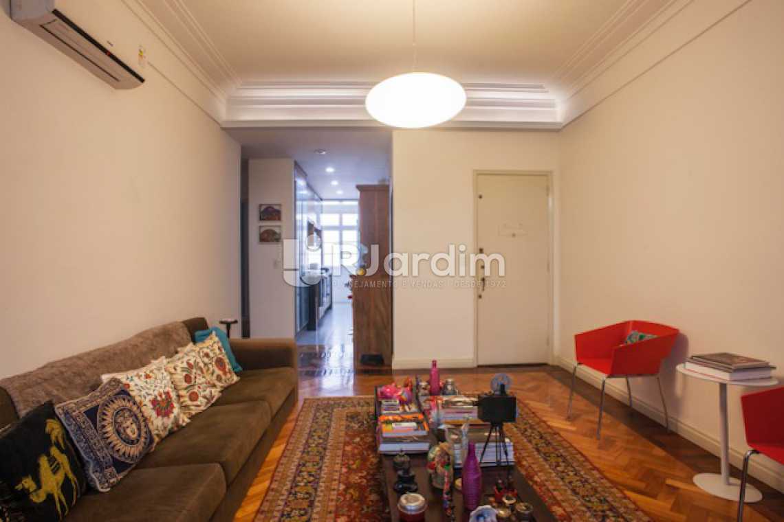 Conheça sala do imóvel - Compra Venda Avaliação Imóveis Apartamento Copacabana 3 Quartos - LAAP31629 - 3 sala - Compra Venda Avaliação Imóveis Apartamento Copacabana 3 Quartos - LAAP31629 - 3