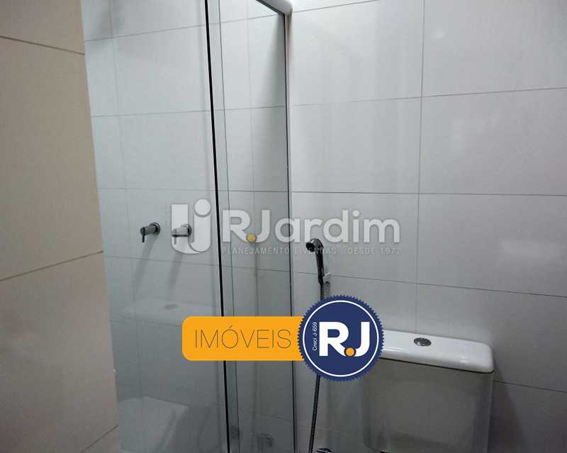 Conheça banheiro1 do imóvel - Apartamento Humaitá 2 Quartos - LAAP21146 - 14 banheiro1 - Apartamento Humaitá 2 Quartos - LAAP21146 - 14