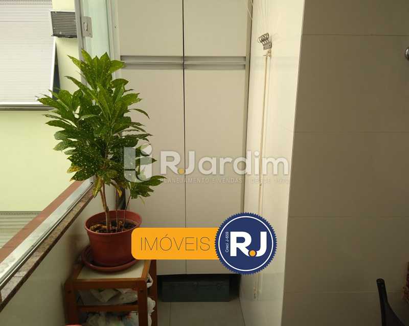 Conheça área de serviço do imóvel - Apartamento Humaitá 2 Quartos - LAAP21146 - 26 área de serviço - Apartamento Humaitá 2 Quartos - LAAP21146 - 26