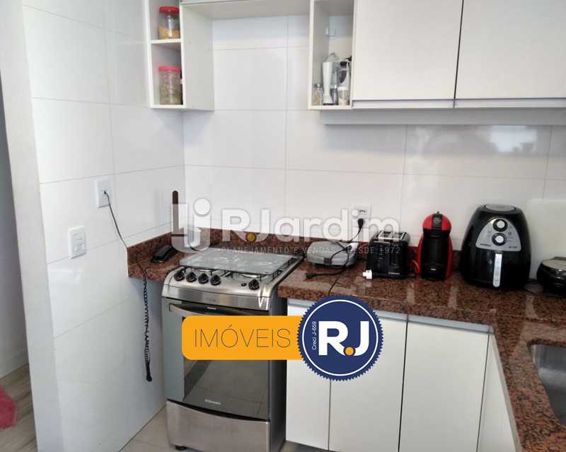 Conheça cozinha do imóvel - Apartamento Humaitá 2 Quartos - LAAP21146 - 20 cozinha - Apartamento Humaitá 2 Quartos - LAAP21146 - 20