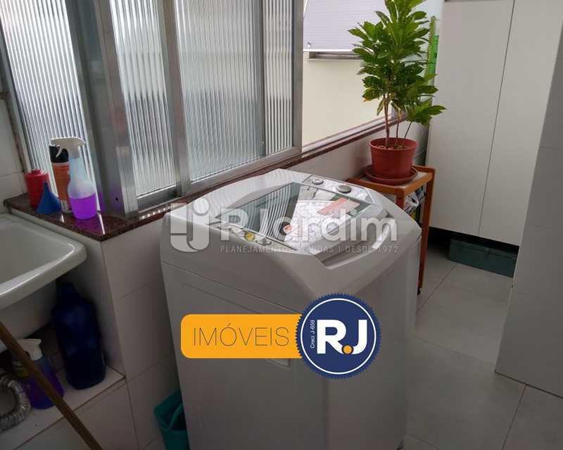 Conheça área de serviço do imóvel - Apartamento Humaitá 2 Quartos - LAAP21146 - 25 área de serviço - Apartamento Humaitá 2 Quartos - LAAP21146 - 25