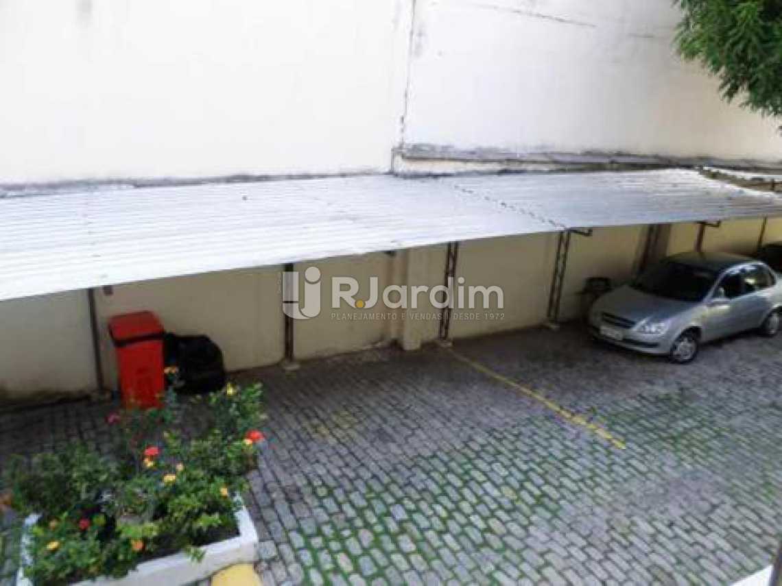 Conheça Parqueamento do imóvel - Casa de Vila À VENDA, Botafogo, Rio de Janeiro, RJ - LACV50001 - 4 Parqueamento - Casa de Vila À VENDA, Botafogo, Rio de Janeiro, RJ - LACV50001 - 4