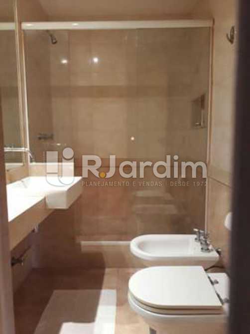 Conheça Banheiro Social do imóvel - Apartamento À VENDA, Leblon, Rio de Janeiro, RJ - LAAP21158 - 12 Banheiro Social - Apartamento À VENDA, Leblon, Rio de Janeiro, RJ - LAAP21158 - 12