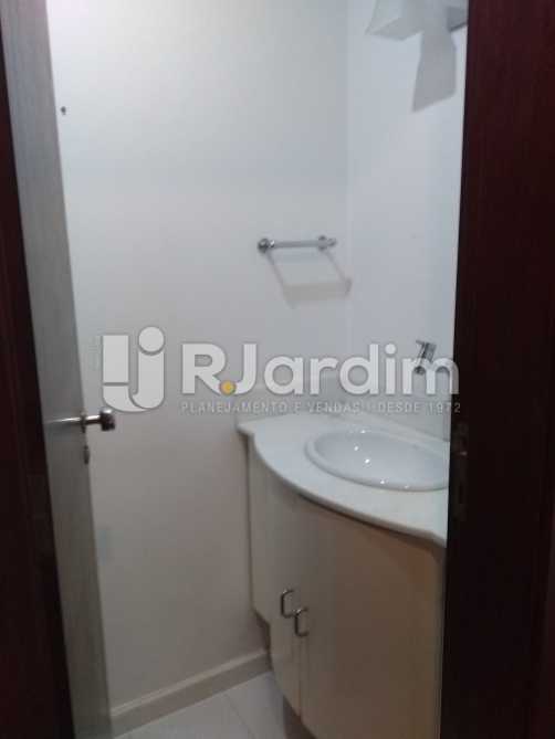 Conheça Lavabo do imóvel - Imóveis Aluguel Cobertura Leblon 4 quartos - LACO40146 - 9 Lavabo - Imóveis Aluguel Cobertura Leblon 4 quartos - LACO40146 - 9
