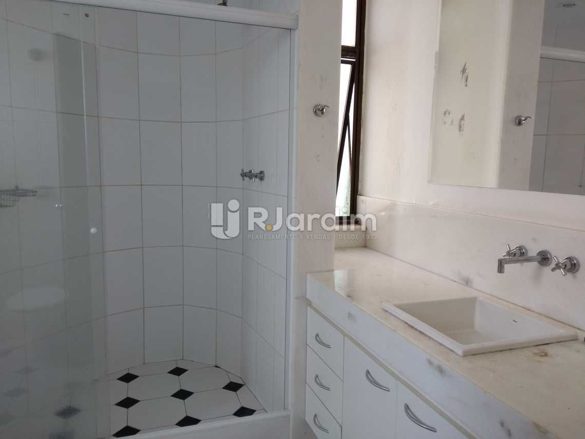 Conheça Banheiro Suite do imóvel - Imóveis Aluguel Cobertura Leblon 4 quartos - LACO40146 - 12 Banheiro Suite - Imóveis Aluguel Cobertura Leblon 4 quartos - LACO40146 - 12