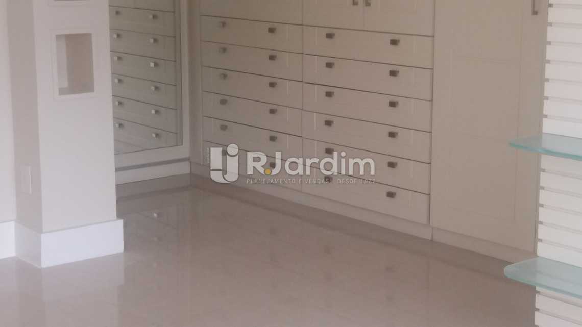 Conheça Closet do imóvel - Cobertura À VENDA, Ipanema, Rio de Janeiro, RJ - LACO40148 - 20 Closet - Cobertura À VENDA, Ipanema, Rio de Janeiro, RJ - LACO40148 - 20