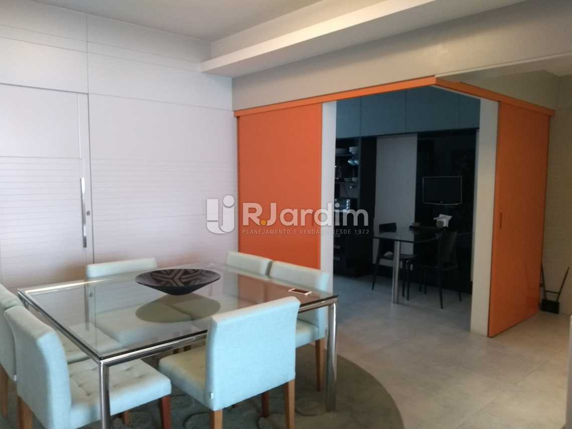 Conheça sala /cozinha do imóvel - Apartamento à venda Avenida Vieira Souto,Ipanema, Zona Sul,Rio de Janeiro - R$ 3.700.000 - LAAP31662 - 10 sala /cozinha - Apartamento à venda Avenida Vieira Souto,Ipanema, Zona Sul,Rio de Janeiro - R$ 3.700.000 - LAAP31662 - 10