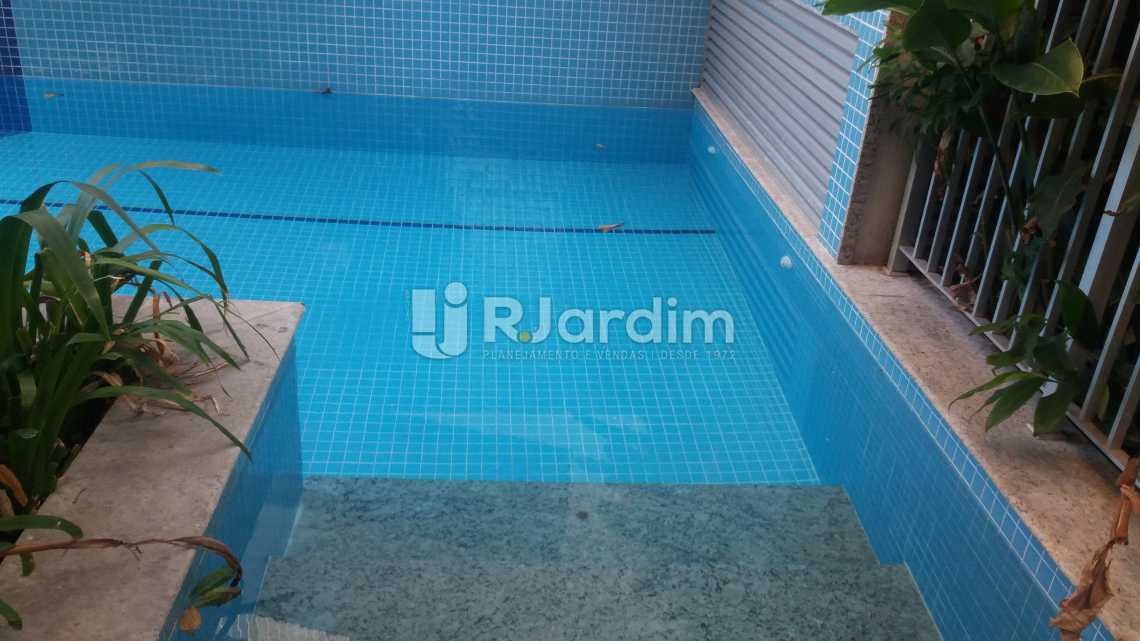Conheça Piscina do imóvel - Compra Venda Avaliação Imóveis Apartamento Gávea 3 Quartos - LAAP31667 - 23 Piscina - Compra Venda Avaliação Imóveis Apartamento Gávea 3 Quartos - LAAP31667 - 23