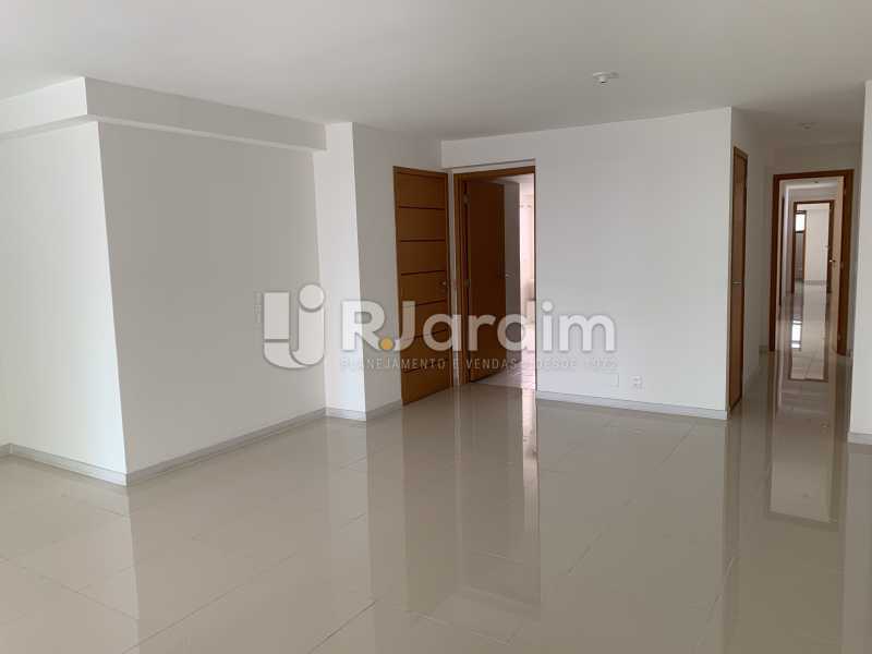 Conheça SALA4 do imóvel - Mariana Classic Apartamento Botafogo 3 Suítes - LAAP31670 - 24 SALA4 - Mariana Classic Apartamento Botafogo 3 Suítes - LAAP31670 - 24