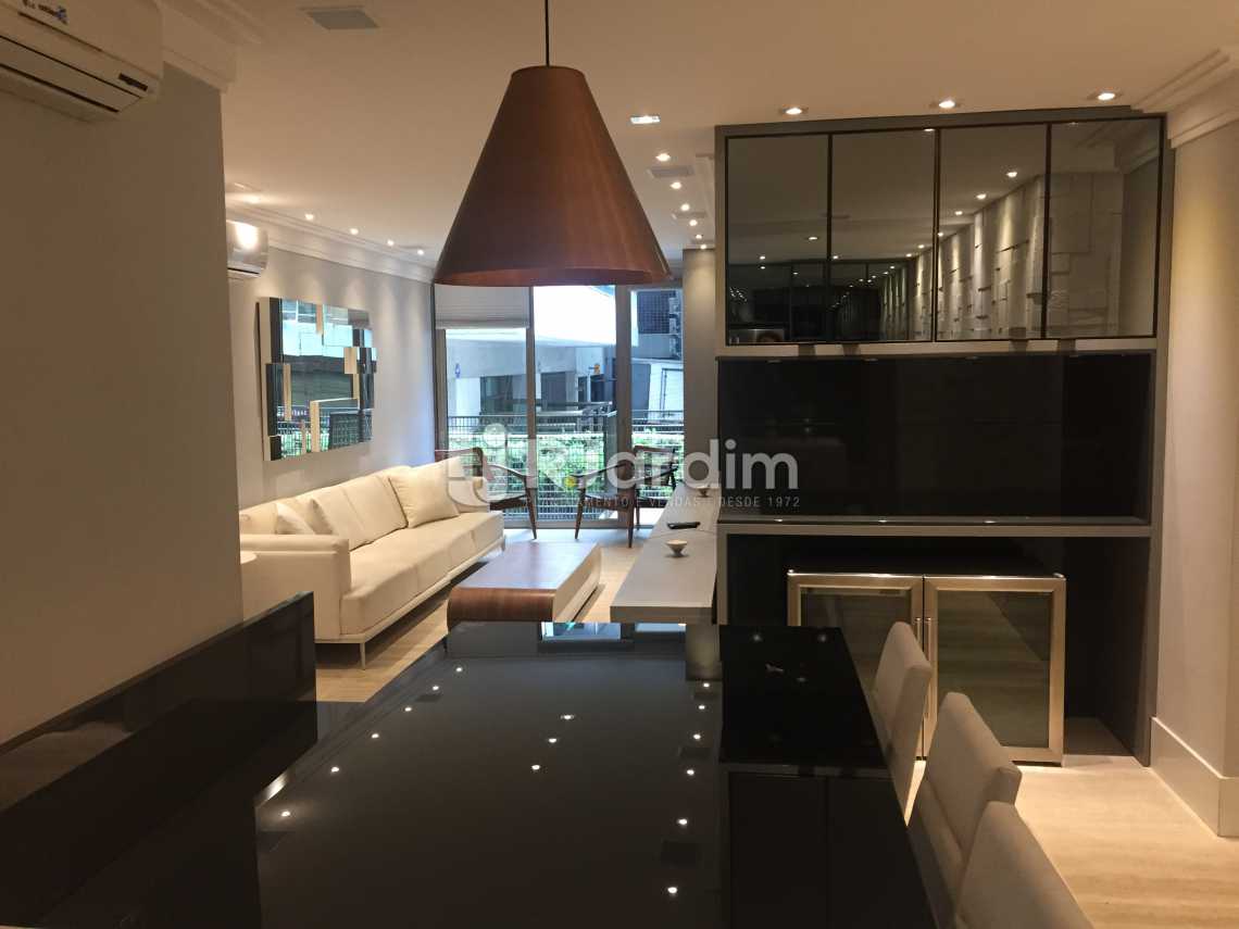 Conheça Sala do imóvel - Apartamento Avenida Visconde de Albuquerque,Leblon, Zona Sul,Rio de Janeiro, RJ À Venda, 2 Quartos, 80m² - LAAP21191 - 4 Sala - Apartamento Avenida Visconde de Albuquerque,Leblon, Zona Sul,Rio de Janeiro, RJ À Venda, 2 Quartos, 80m² - LAAP21191 - 4