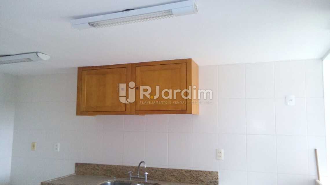 Conheça cozinha do imóvel - Cobertura À VENDA, Barra da Tijuca, Rio de Janeiro, RJ - LACO40151 - 21 cozinha - Cobertura À VENDA, Barra da Tijuca, Rio de Janeiro, RJ - LACO40151 - 21