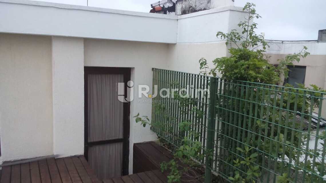 Conheça terraço do imóvel - Cobertura À VENDA, Barra da Tijuca, Rio de Janeiro, RJ - LACO40151 - 27 terraço - Cobertura À VENDA, Barra da Tijuca, Rio de Janeiro, RJ - LACO40151 - 27