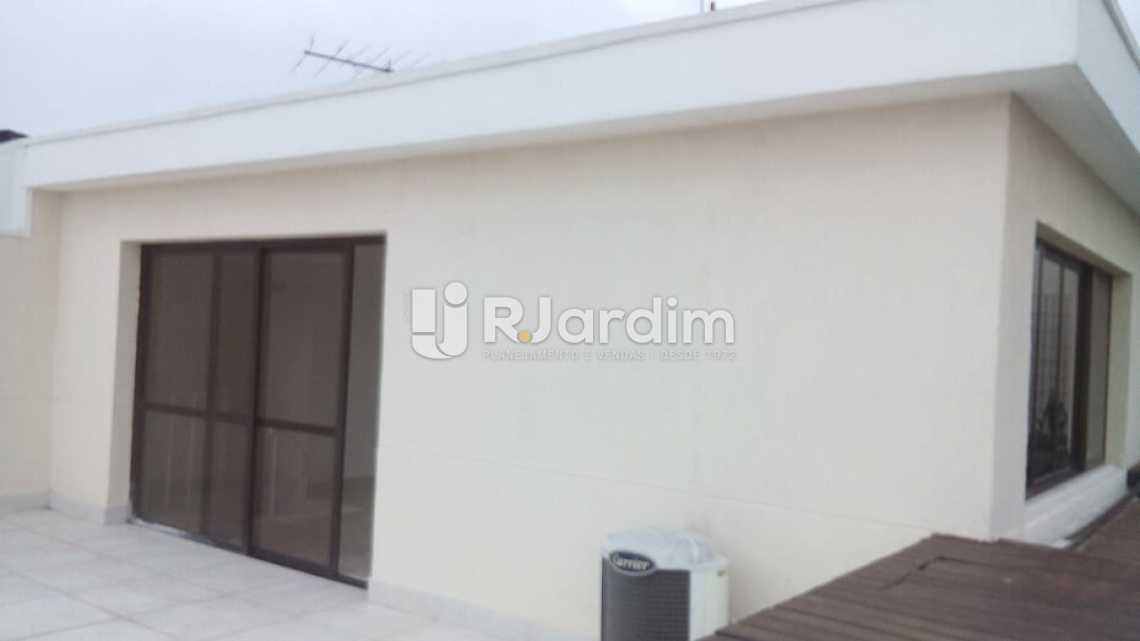 Conheça terraço do imóvel - Cobertura À VENDA, Barra da Tijuca, Rio de Janeiro, RJ - LACO40151 - 28 terraço - Cobertura À VENDA, Barra da Tijuca, Rio de Janeiro, RJ - LACO40151 - 28