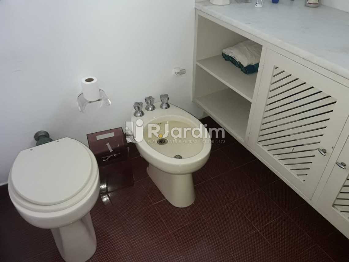 Conheça banheiro do imóvel - Compra Venda Avaliação Imóveis Casa Residencial Barra da Tijuca 4 Quartos - LACN40015 - 19 banheiro - Compra Venda Avaliação Imóveis Casa Residencial Barra da Tijuca 4 Quartos - LACN40015 - 19