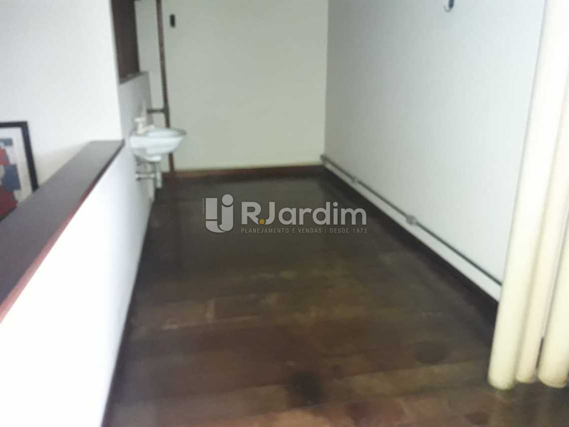 Conheça segundo piso / circulação do imóvel - Compra Venda Avaliação Imóveis Casa Residencial Barra da Tijuca 4 Quartos - LACN40015 - 20 segundo piso / circulação - Compra Venda Avaliação Imóveis Casa Residencial Barra da Tijuca 4 Quartos - LACN40015 - 20