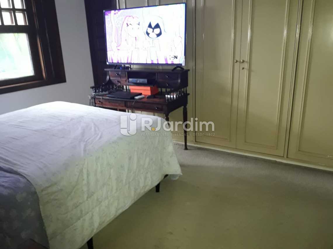 Conheça quarto do imóvel - Compra Venda Avaliação Imóveis Casa Residencial Barra da Tijuca 4 Quartos - LACN40015 - 12 quarto - Compra Venda Avaliação Imóveis Casa Residencial Barra da Tijuca 4 Quartos - LACN40015 - 12