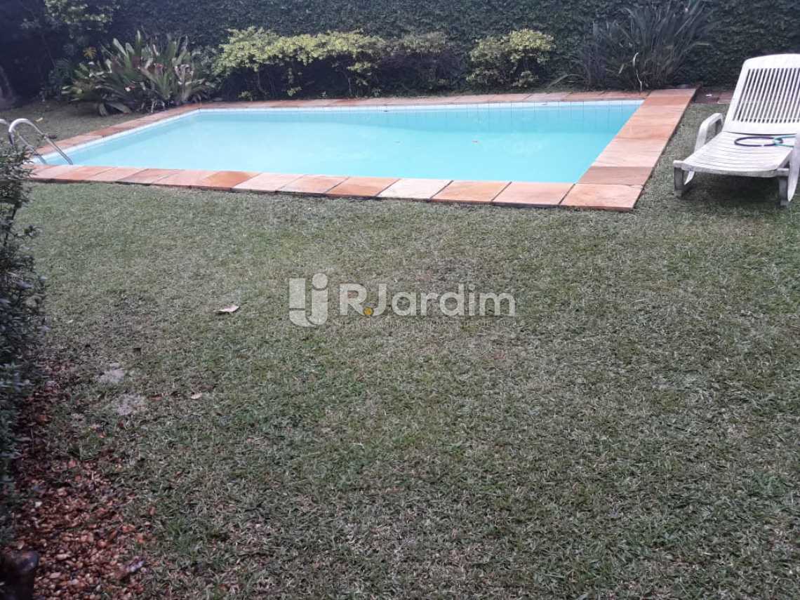 Conheça piscina do imóvel - Compra Venda Avaliação Imóveis Casa Residencial Barra da Tijuca 4 Quartos - LACN40015 - 1 piscina - Compra Venda Avaliação Imóveis Casa Residencial Barra da Tijuca 4 Quartos - LACN40015 - 1