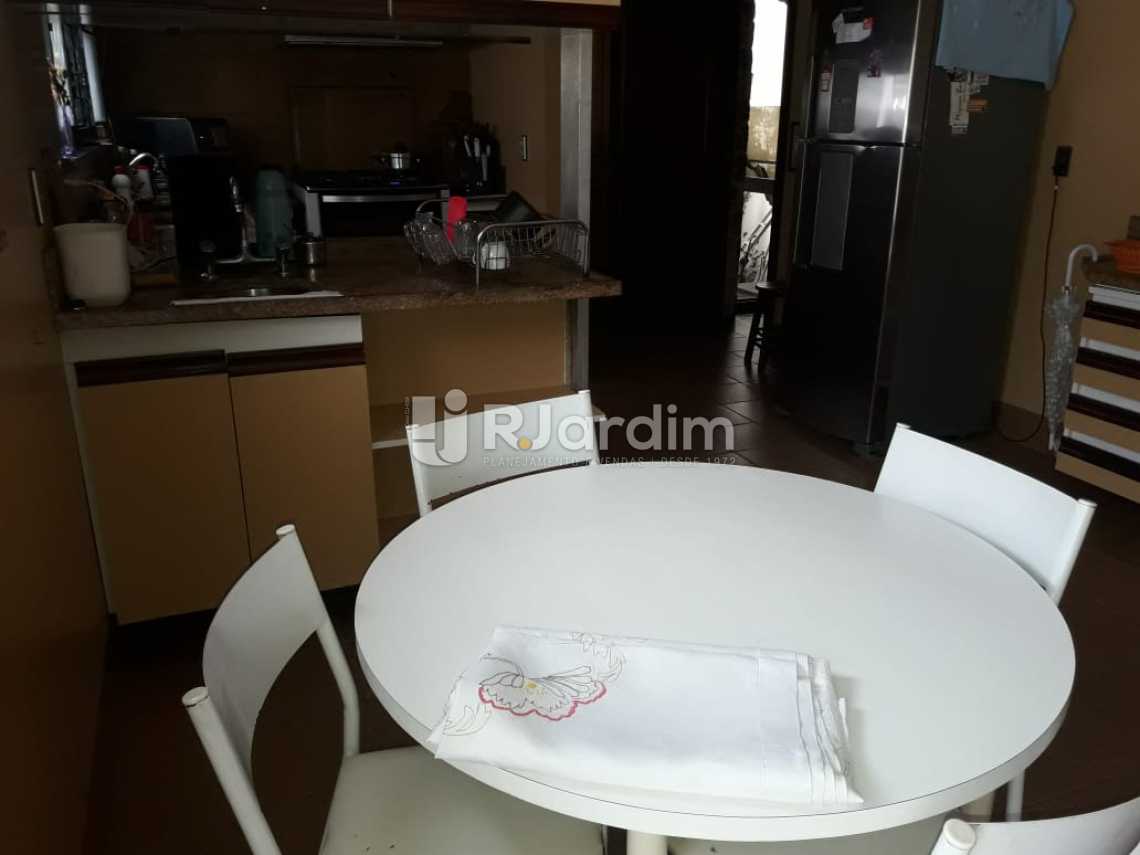 Conheça cozinha / copa do imóvel - Compra Venda Avaliação Imóveis Casa Residencial Barra da Tijuca 4 Quartos - LACN40015 - 25 cozinha / copa - Compra Venda Avaliação Imóveis Casa Residencial Barra da Tijuca 4 Quartos - LACN40015 - 25
