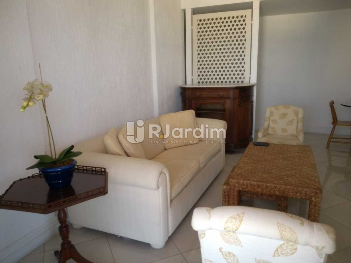 Conheça sala / entrada social do imóvel - Compra Venda Avaliação Imóveis Aparthotel Ipanema Apartamento 2 Quartos - LAAP21196 - 6 sala / entrada social - Compra Venda Avaliação Imóveis Aparthotel Ipanema Apartamento 2 Quartos - LAAP21196 - 6