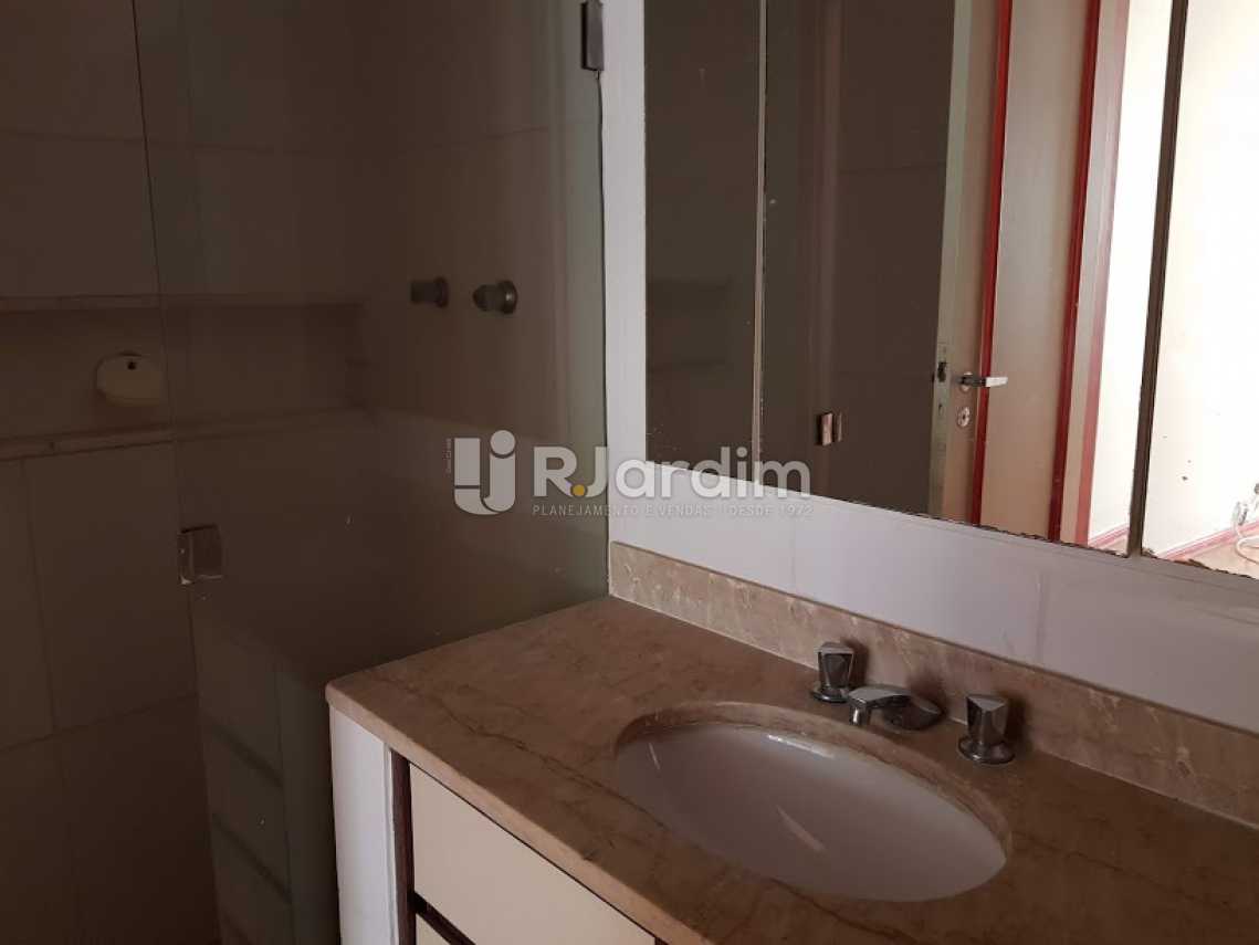 Conheça Banheiro suíte do imóvel - Apartamento PARA ALUGAR, Copacabana, Rio de Janeiro, RJ - LAAP40654 - 13 Banheiro suíte - Apartamento PARA ALUGAR, Copacabana, Rio de Janeiro, RJ - LAAP40654 - 13