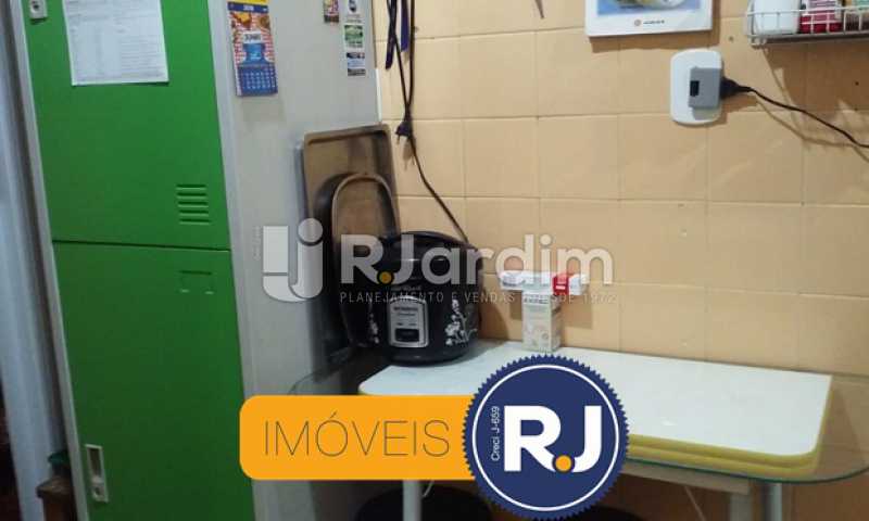 Conheça Cozinha do imóvel - Apartamento Padrão Copacabana 2 Quartos Compra Venda Avaliação Imóveis - LAAP21208 - 11 Cozinha - Apartamento Padrão Copacabana 2 Quartos Compra Venda Avaliação Imóveis - LAAP21208 - 11