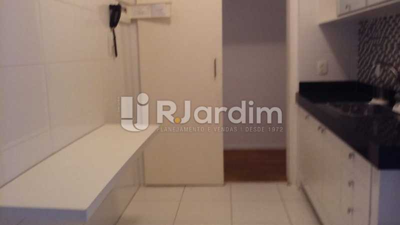 Conheça Cozinha do imóvel - Imóveis Aluguel Apartamento Leblon 3 Quartos - LAAP31699 - 22 Cozinha - Imóveis Aluguel Apartamento Leblon 3 Quartos - LAAP31699 - 22