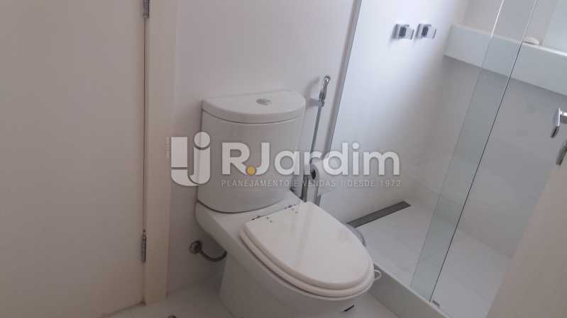 Conheça Banheiro social do imóvel - Apartamento À VENDA, Ipanema, Rio de Janeiro, RJ - LAAP31701 - 9 Banheiro social - Apartamento À VENDA, Ipanema, Rio de Janeiro, RJ - LAAP31701 - 9