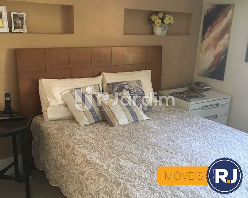Conheça 07 quarto do imóvel - Compra Venda Avaliação Imóveis Apartamento Laranjeiras 3 Quartos - LAAP31705 - 8 07 quarto - Compra Venda Avaliação Imóveis Apartamento Laranjeiras 3 Quartos - LAAP31705 - 8