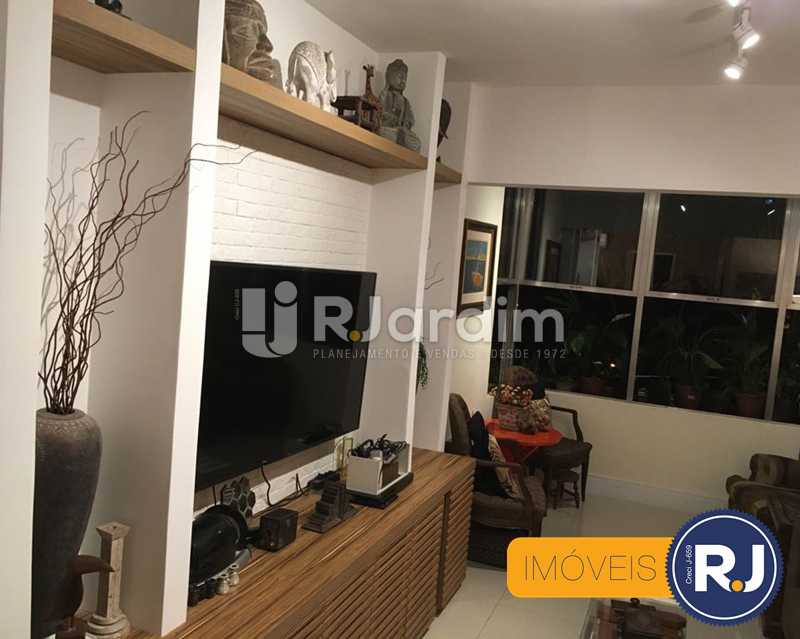 Conheça 13 sala do imóvel - Compra Venda Avaliação Imóveis Apartamento Laranjeiras 3 Quartos - LAAP31705 - 14 13 sala - Compra Venda Avaliação Imóveis Apartamento Laranjeiras 3 Quartos - LAAP31705 - 14