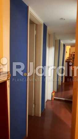 Conheça Corredor do imóvel - Apartamento Copacabana 3 Quartos Compra Venda Avaliação Imóveis - LAAP31721 - 8 Corredor - Apartamento Copacabana 3 Quartos Compra Venda Avaliação Imóveis - LAAP31721 - 8