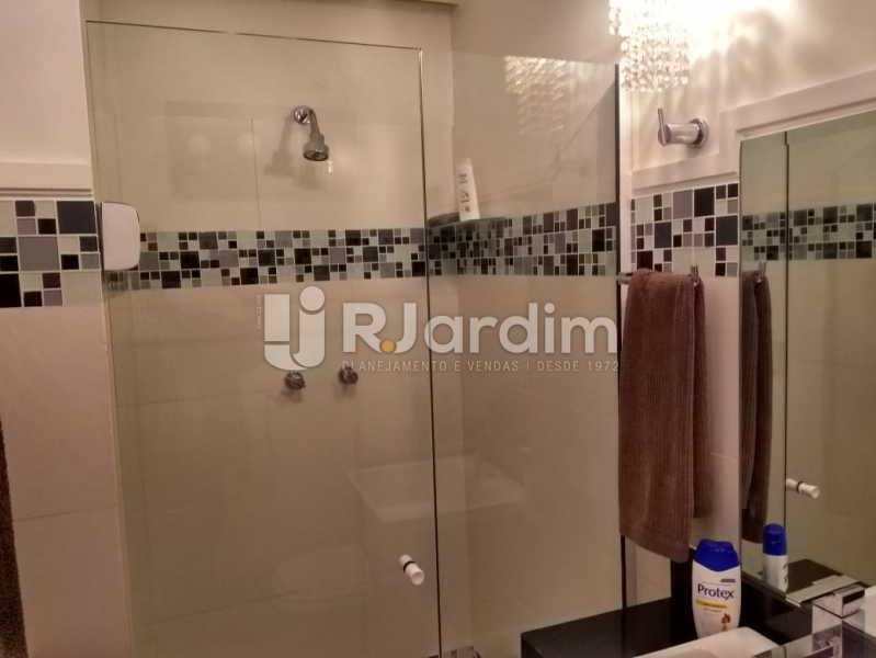 Conheça banheiro suite do imóvel - Apartamento à venda Rua Nascimento Silva,Ipanema, Zona Sul,Rio de Janeiro - R$ 1.550.000 - LAAP31730 - 22 banheiro suite - Apartamento à venda Rua Nascimento Silva,Ipanema, Zona Sul,Rio de Janeiro - R$ 1.550.000 - LAAP31730 - 22