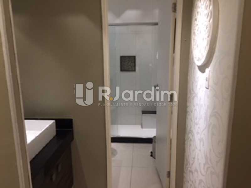 Conheça lavabo e banheiro do imóvel - Apartamento À VENDA, Ipanema, Rio de Janeiro, RJ - LAAP31731 - 12 lavabo e banheiro - Apartamento À VENDA, Ipanema, Rio de Janeiro, RJ - LAAP31731 - 12