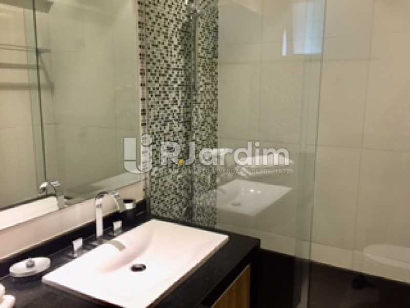 Conheça banheiro da suíte do imóvel - Apartamento À VENDA, Ipanema, Rio de Janeiro, RJ - LAAP31731 - 21 banheiro da suíte - Apartamento À VENDA, Ipanema, Rio de Janeiro, RJ - LAAP31731 - 21