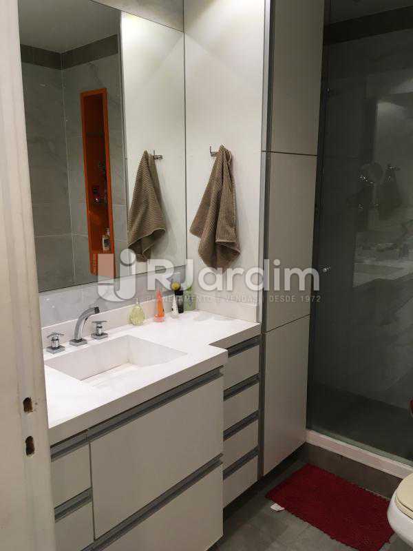 Conheça banheirosocial do imóvel - Apartamento À VENDA, Flamengo, Rio de Janeiro, RJ - LAAP31739 - 21 banheirosocial - Apartamento À VENDA, Flamengo, Rio de Janeiro, RJ - LAAP31739 - 21