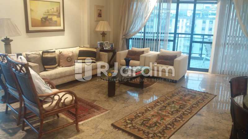 Conheça Sala 1º piso do imóvel - Cobertura À VENDA, Lagoa, Rio de Janeiro, RJ - LACO40157 - 23 Sala 1º piso - Cobertura À VENDA, Lagoa, Rio de Janeiro, RJ - LACO40157 - 23