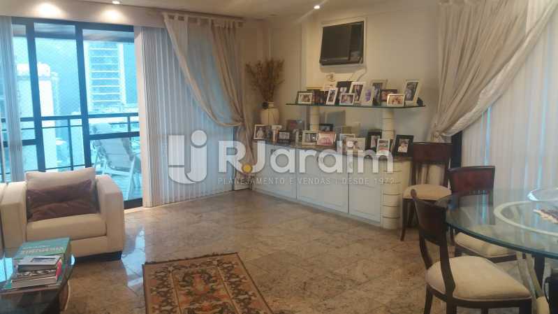 Conheça Sala 1º piso do imóvel - Cobertura À VENDA, Lagoa, Rio de Janeiro, RJ - LACO40157 - 25 Sala 1º piso - Cobertura À VENDA, Lagoa, Rio de Janeiro, RJ - LACO40157 - 25