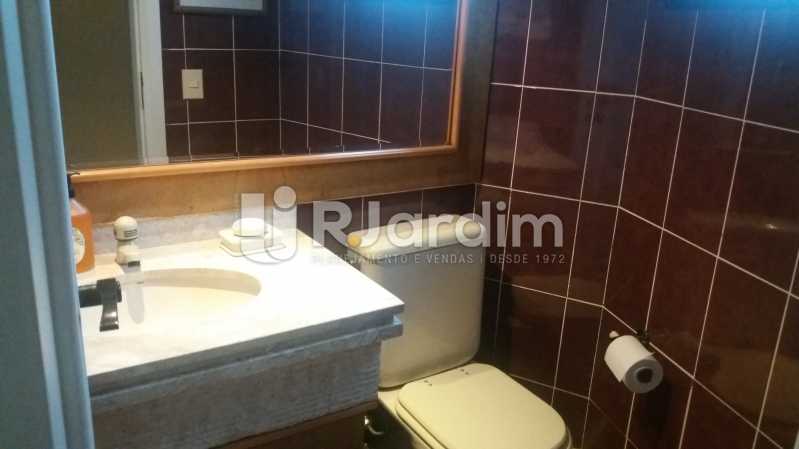 Conheça Lavabo do imóvel - Cobertura À VENDA, Lagoa, Rio de Janeiro, RJ - LACO40157 - 5 Lavabo - Cobertura À VENDA, Lagoa, Rio de Janeiro, RJ - LACO40157 - 5