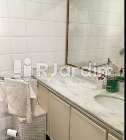 Conheça banheiro suite do imóvel - Cobertura À VENDA, Laranjeiras, Rio de Janeiro, RJ - LACO30241 - 23 banheiro suite - Cobertura À VENDA, Laranjeiras, Rio de Janeiro, RJ - LACO30241 - 23