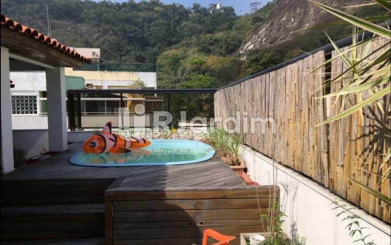 Conheça piscina do imóvel - Cobertura À VENDA, Laranjeiras, Rio de Janeiro, RJ - LACO30241 - 1 piscina - Cobertura À VENDA, Laranjeiras, Rio de Janeiro, RJ - LACO30241 - 1