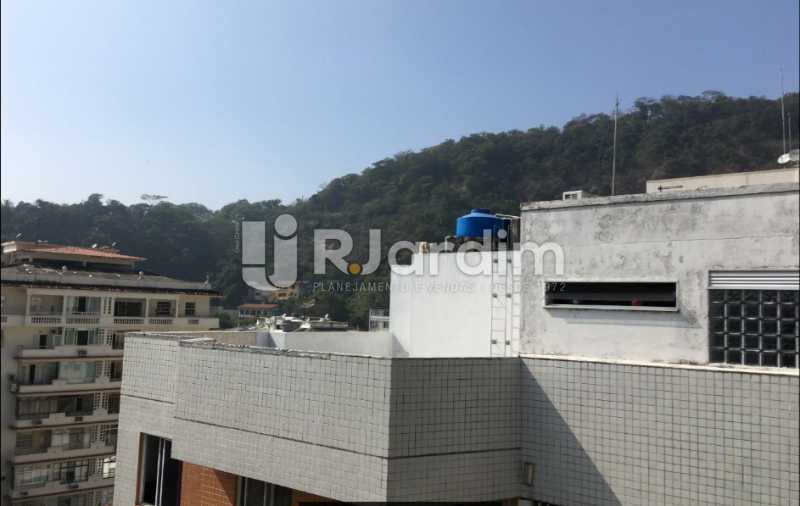 Conheça visão lateral do imóvel - Cobertura À VENDA, Laranjeiras, Rio de Janeiro, RJ - LACO30241 - 9 visão lateral - Cobertura À VENDA, Laranjeiras, Rio de Janeiro, RJ - LACO30241 - 9