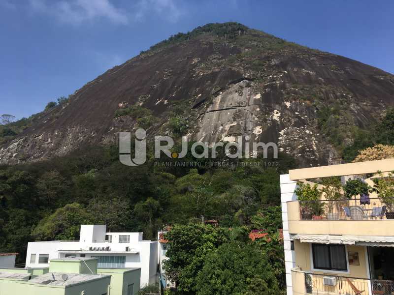 Conheça visão montanha do imóvel - Cobertura À VENDA, Laranjeiras, Rio de Janeiro, RJ - LACO30241 - 5 visão montanha - Cobertura À VENDA, Laranjeiras, Rio de Janeiro, RJ - LACO30241 - 5