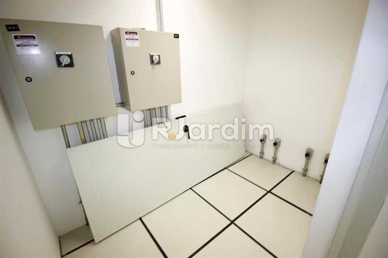 Conheça Sala de força do imóvel - Loja Comercial Barra da Tijuca Aluguel Administração Imóveis - LALJ00117 - 17 Sala de força - Loja Comercial Barra da Tijuca Aluguel Administração Imóveis - LALJ00117 - 17