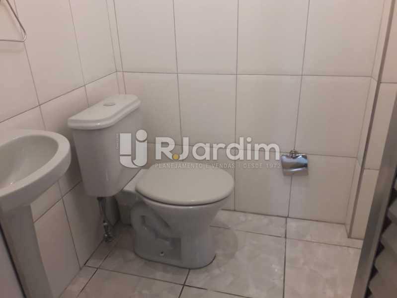 Conheça Banheiro do imóvel - Imóveis Aluguel Prédio Comercial Barra da Tijuca - LAPR00036 - 13 Banheiro - Imóveis Aluguel Prédio Comercial Barra da Tijuca - LAPR00036 - 13