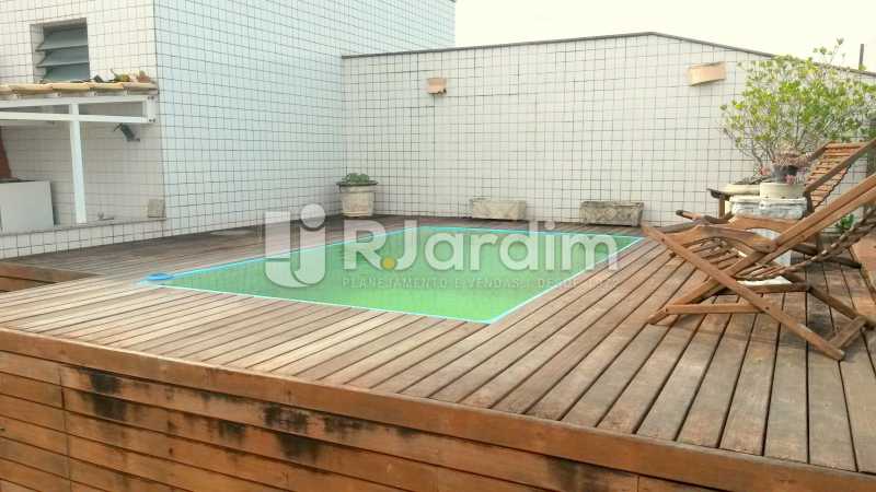 Conheça PISCINA do imóvel - Cobertura À VENDA, Barra da Tijuca, Rio de Janeiro, RJ - LACO50031 - 23 PISCINA - Cobertura À VENDA, Barra da Tijuca, Rio de Janeiro, RJ - LACO50031 - 23
